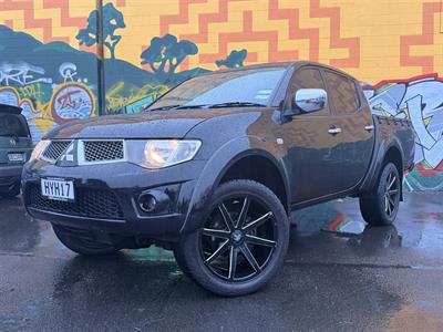 2014 Mitsubishi Triton - Thumbnail