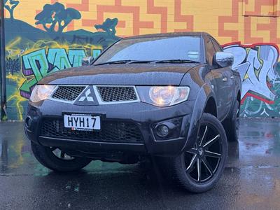 2014 Mitsubishi Triton - Thumbnail