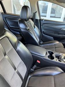 2016 Holden Commodore - Thumbnail