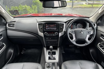 2022 Mitsubishi Triton - Thumbnail