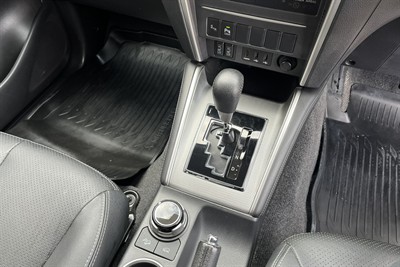 2022 Mitsubishi Triton - Thumbnail