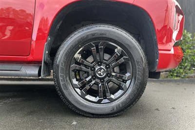 2022 Mitsubishi Triton - Thumbnail