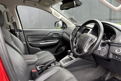 2022 Mitsubishi Triton - Thumbnail