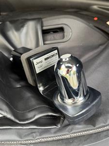 2023 Jeep GRAND CHEROKEE - Thumbnail