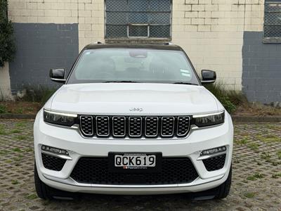 2023 Jeep GRAND CHEROKEE - Thumbnail