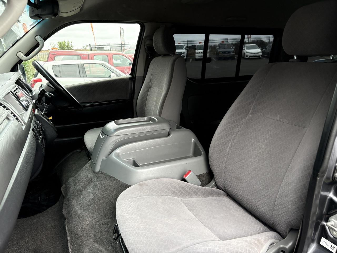 2010 Toyota Hiace