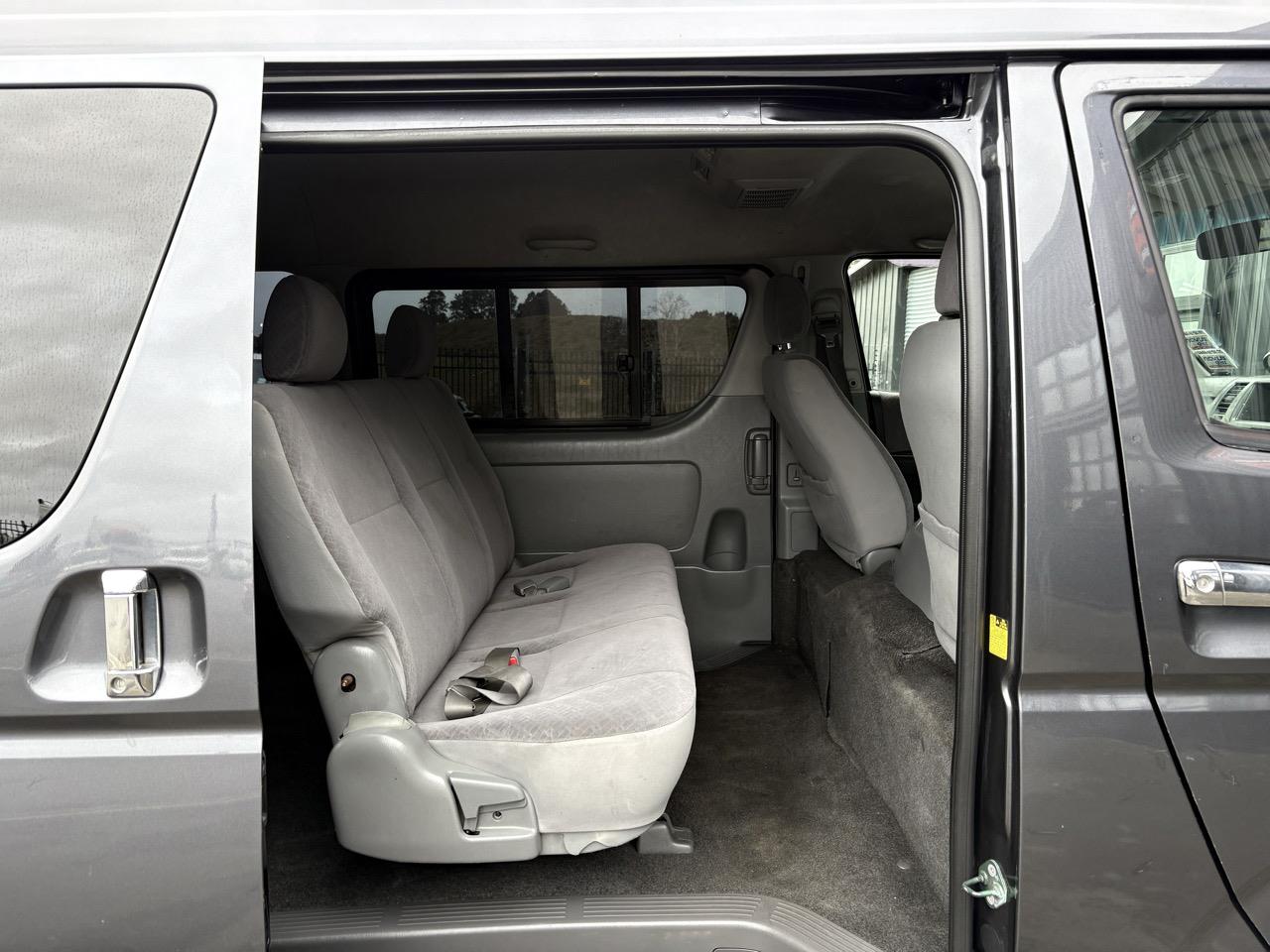 2010 Toyota Hiace