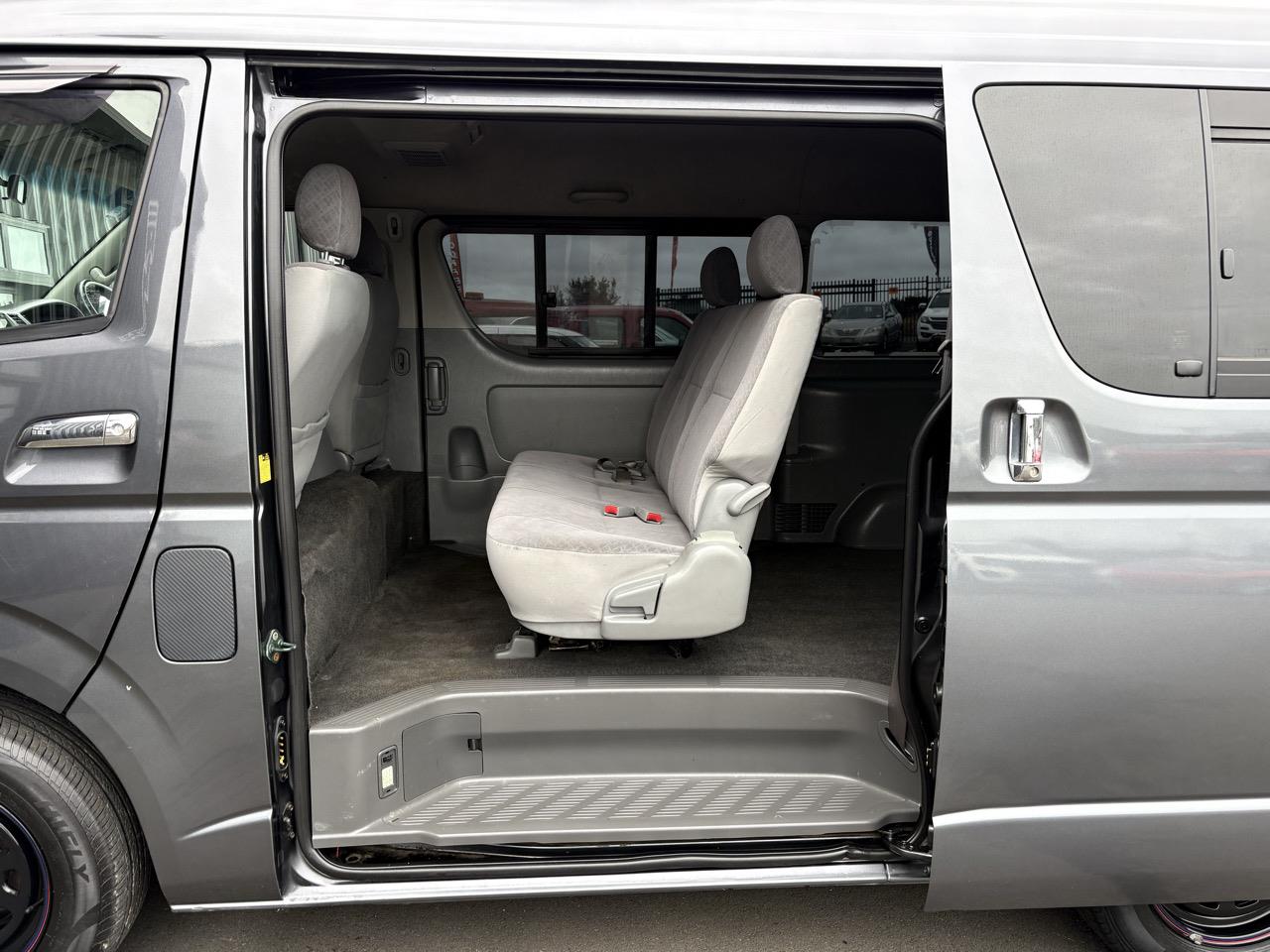 2010 Toyota Hiace