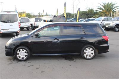 2006 Nissan Wingroad - Thumbnail