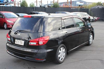 2006 Nissan Wingroad - Thumbnail