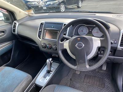 2006 Nissan Wingroad - Thumbnail