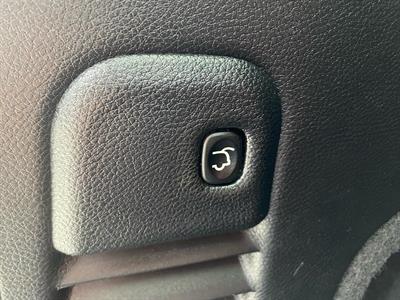 2020 Jeep GRAND CHEROKEE - Thumbnail