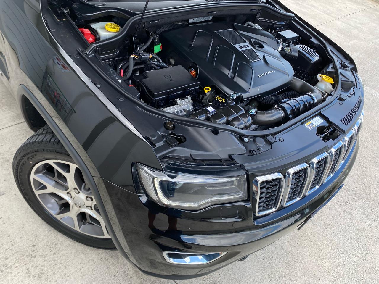 2020 Jeep GRAND CHEROKEE