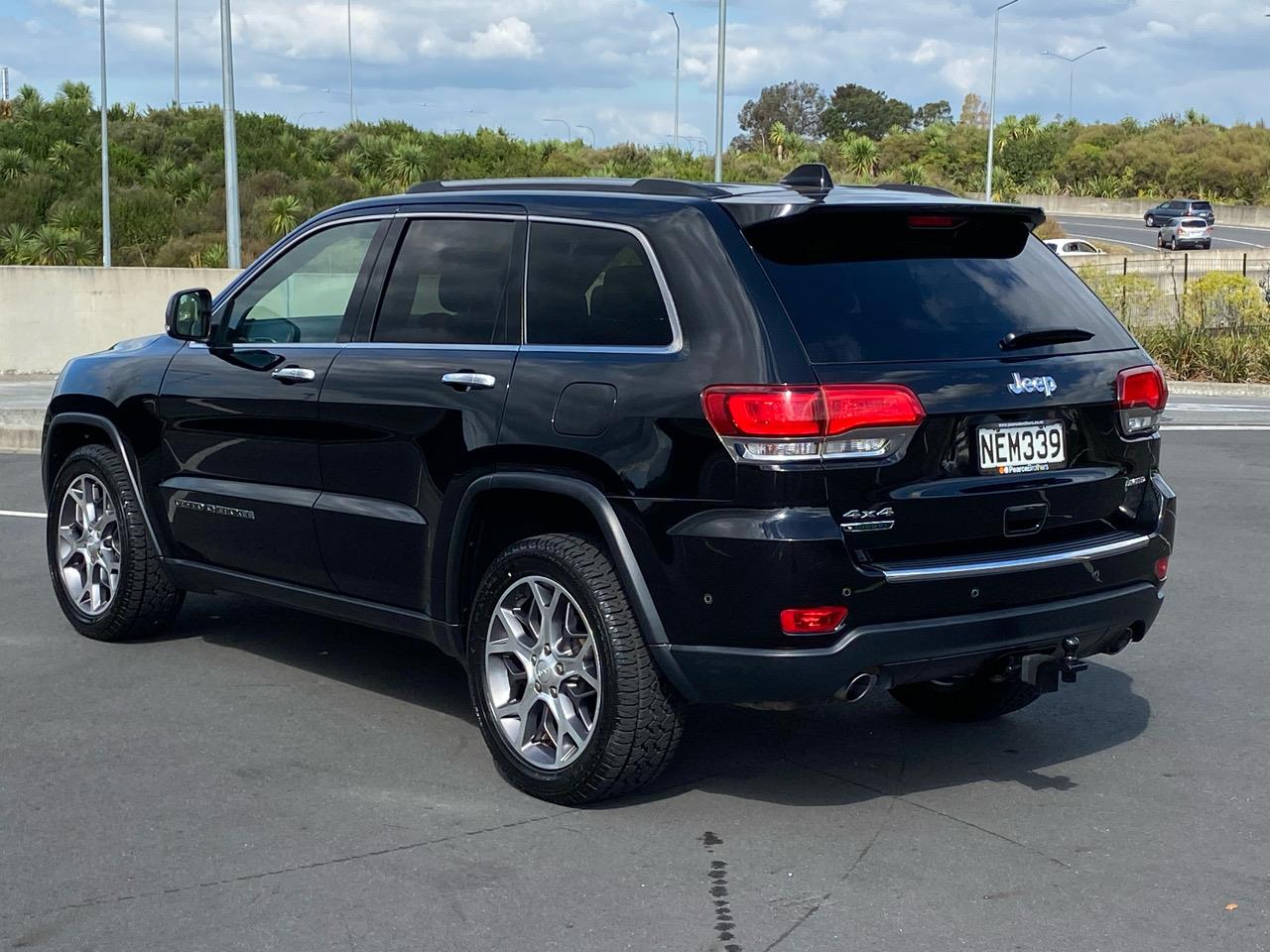 2020 Jeep GRAND CHEROKEE