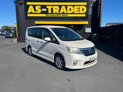 2013 Nissan Serena - Thumbnail