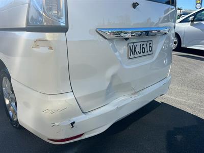 2013 Nissan Serena - Thumbnail