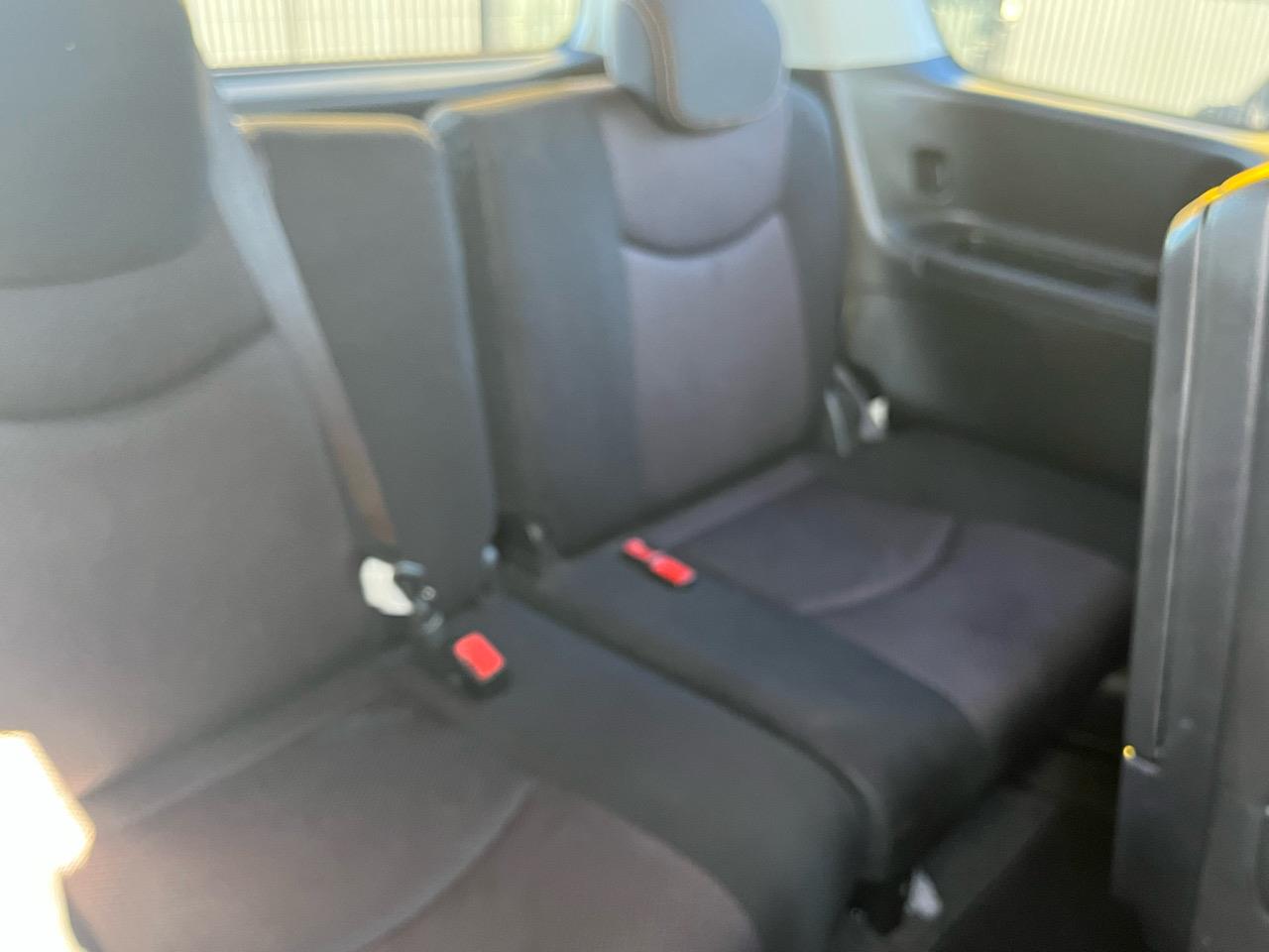 2013 Nissan Serena