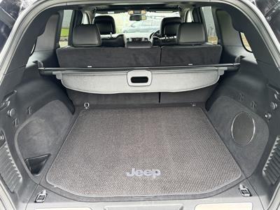 2016 Jeep GRAND CHEROKEE - Thumbnail
