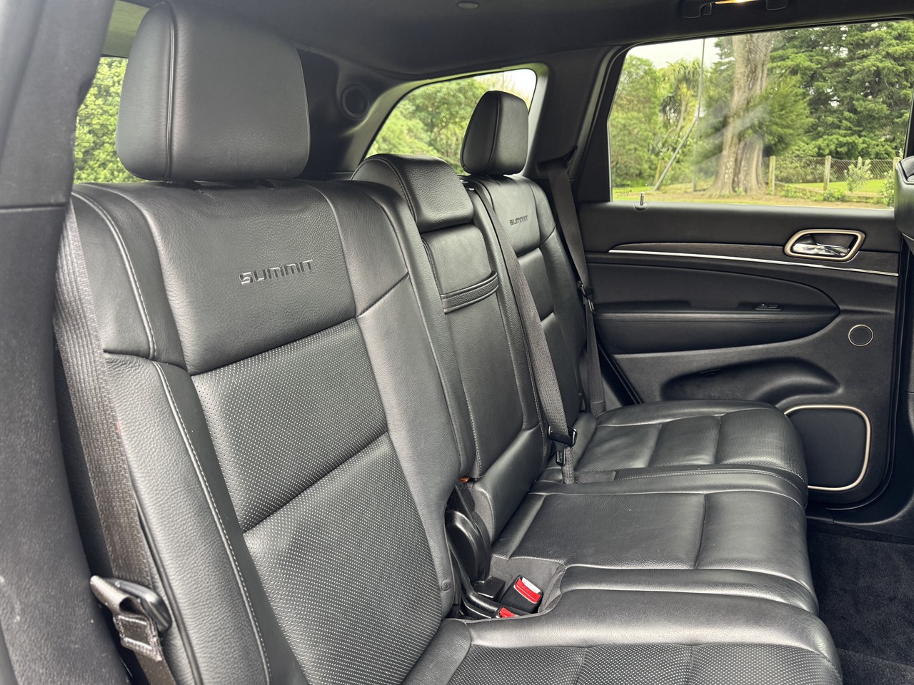 2016 Jeep GRAND CHEROKEE