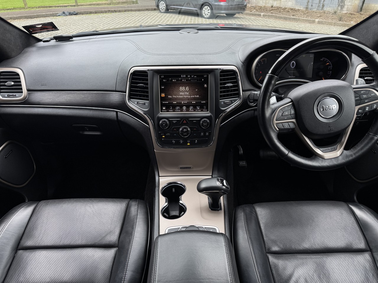 2016 Jeep GRAND CHEROKEE