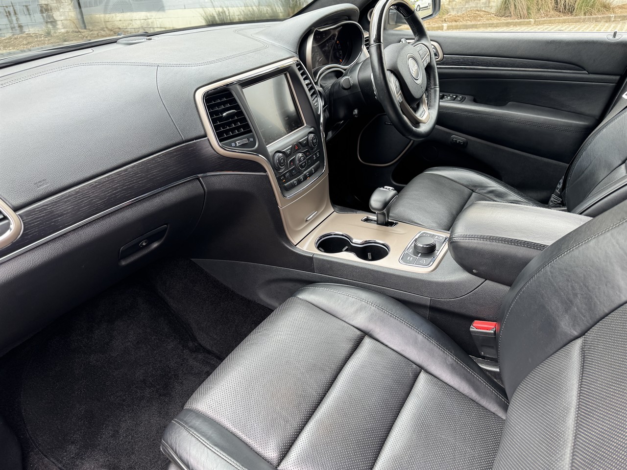 2016 Jeep GRAND CHEROKEE