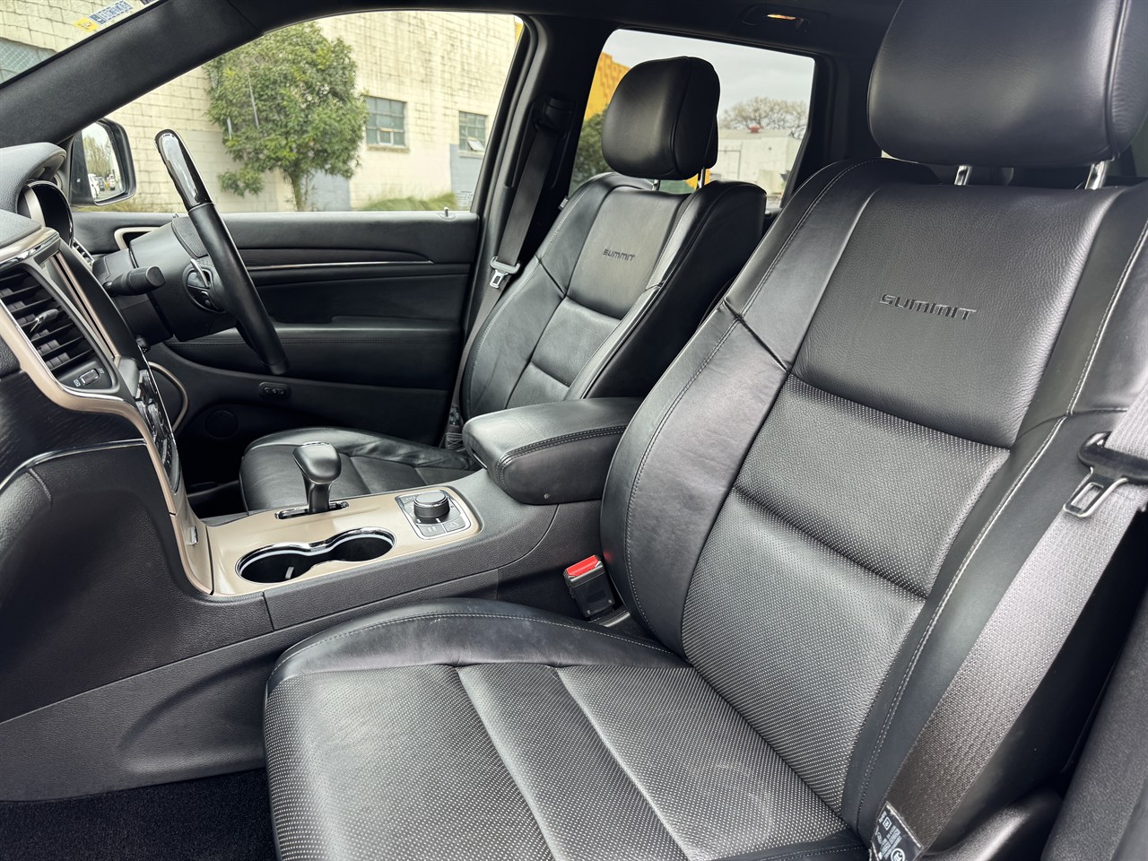 2016 Jeep GRAND CHEROKEE