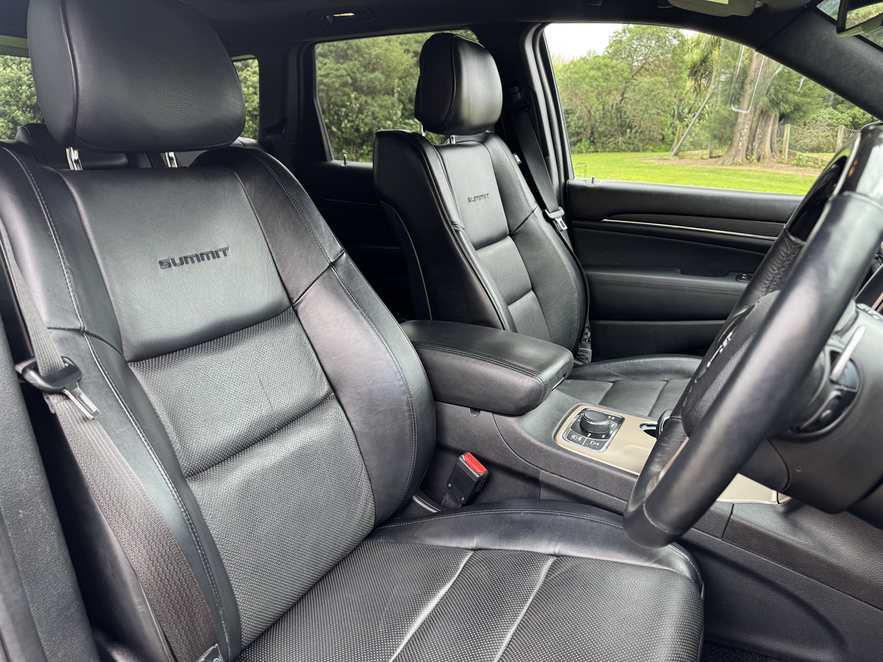 2016 Jeep GRAND CHEROKEE