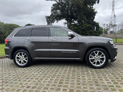 2016 Jeep GRAND CHEROKEE - Thumbnail