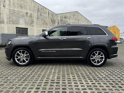 2016 Jeep GRAND CHEROKEE - Thumbnail