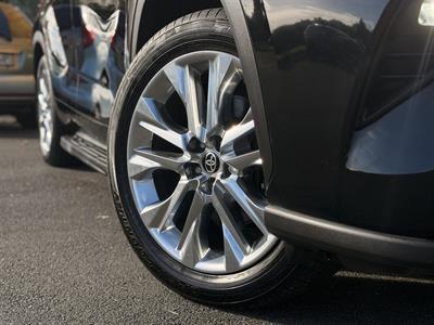 2025 Toyota Highlander - Thumbnail