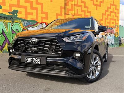 2025 Toyota Highlander - Thumbnail