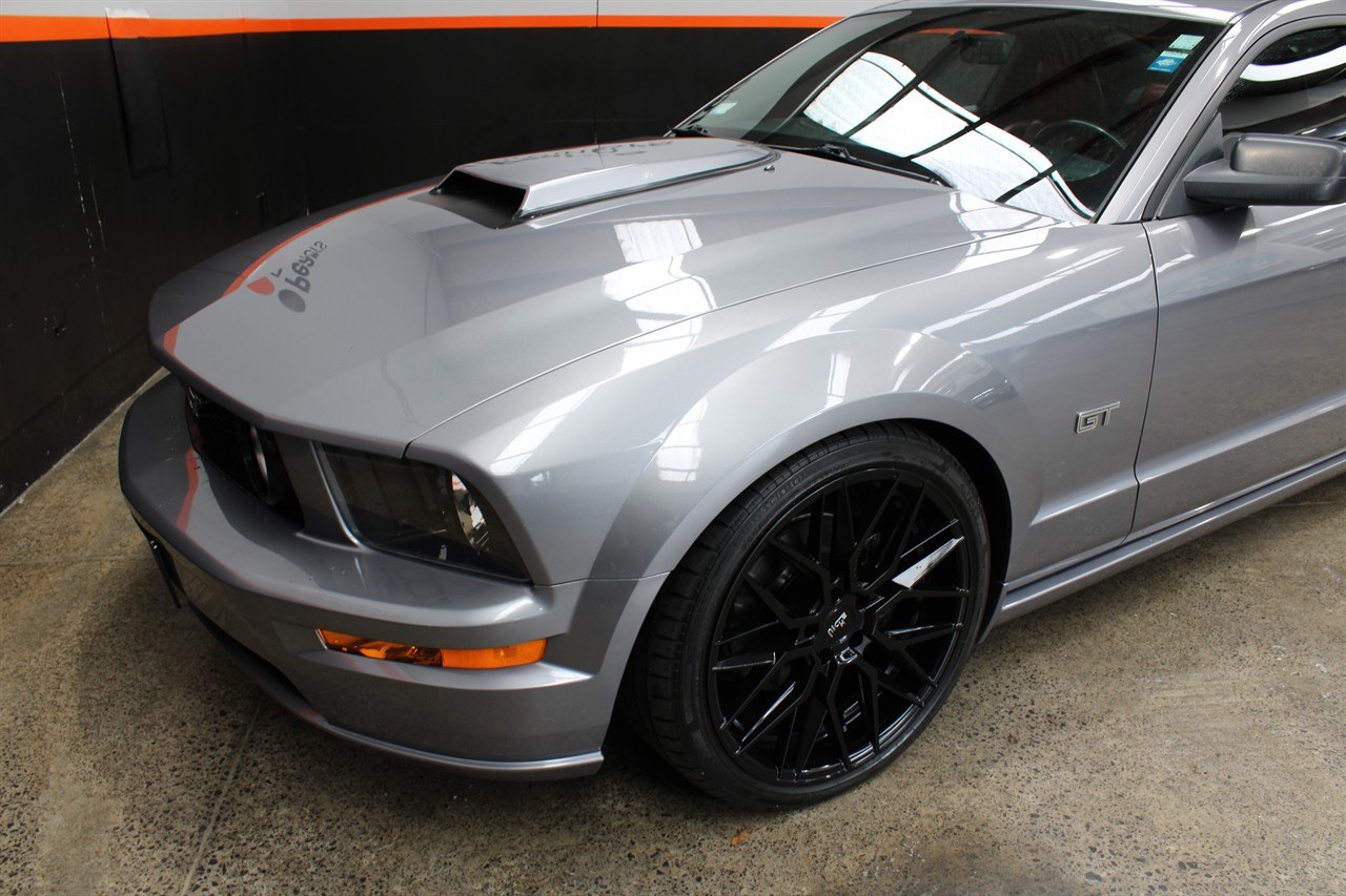 2005 Ford Mustang