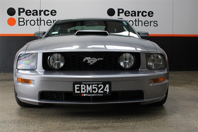2005 Ford Mustang - Thumbnail