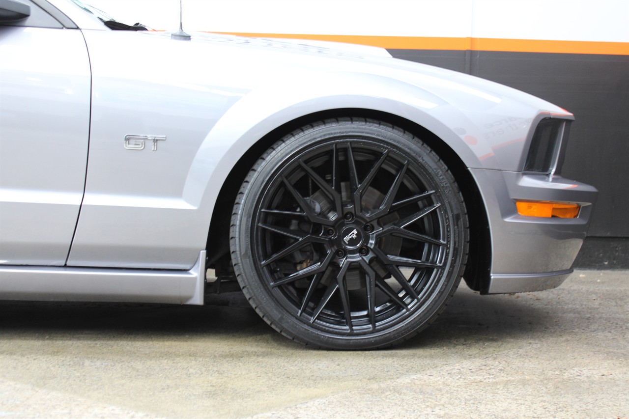 2005 Ford Mustang