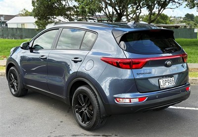 2018 Kia SPORTAGE - Thumbnail