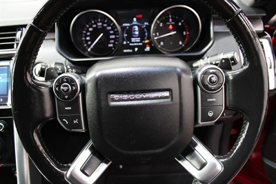2017 Land Rover Discovery - Thumbnail