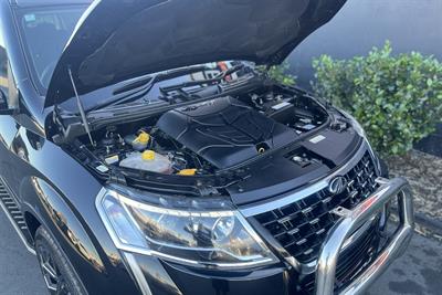 2022 MAHINDRA XUV500 - Thumbnail