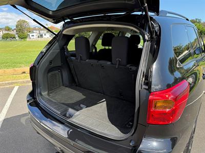 2019 Nissan Pathfinder - Thumbnail