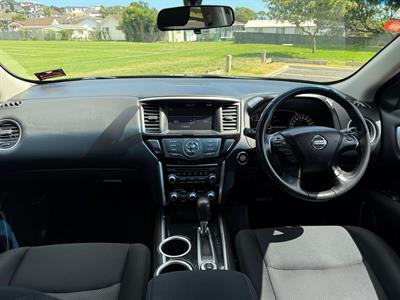 2019 Nissan Pathfinder - Thumbnail