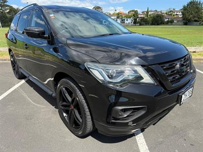2019 Nissan Pathfinder - Thumbnail