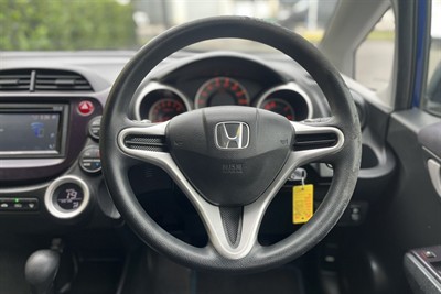 2008 Honda FIT - Thumbnail
