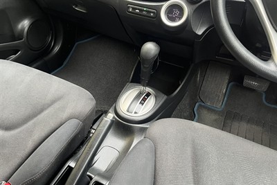 2008 Honda FIT - Thumbnail