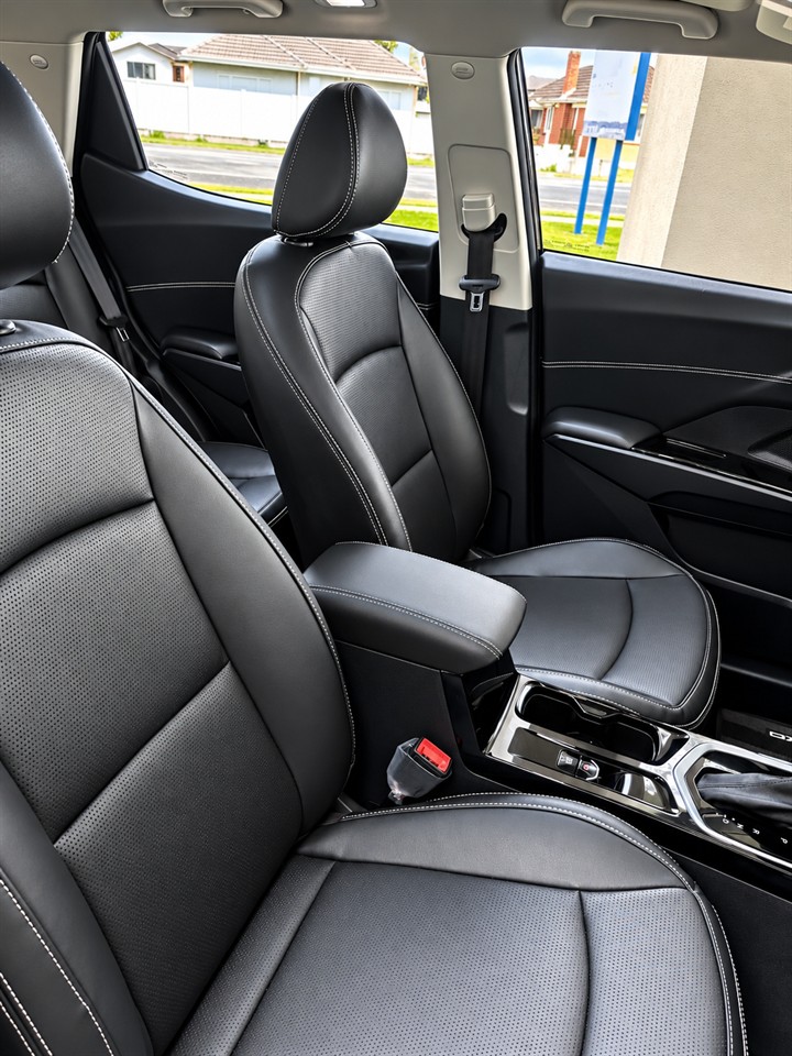 2025 Mahindra XUV 3XO