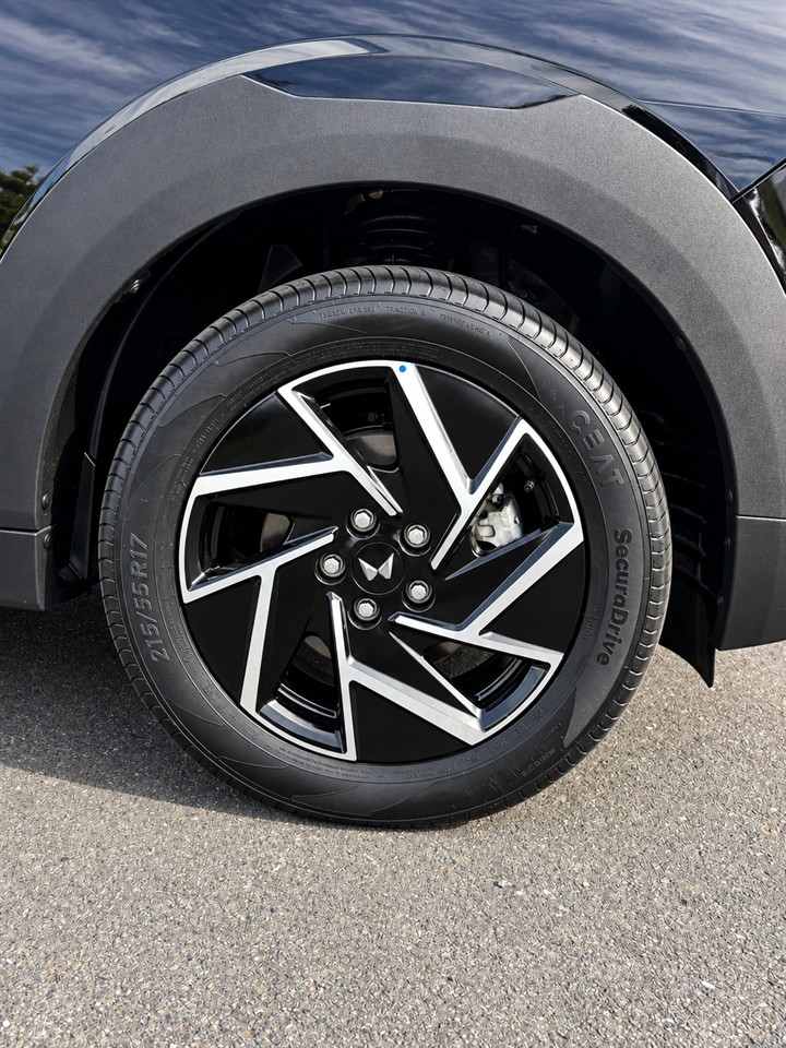 2025 Mahindra XUV 3XO