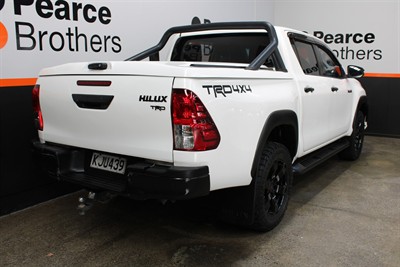 2017 Toyota Hilux - Thumbnail