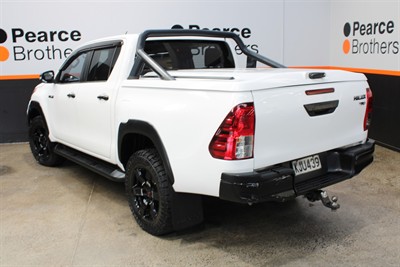 2017 Toyota Hilux - Thumbnail