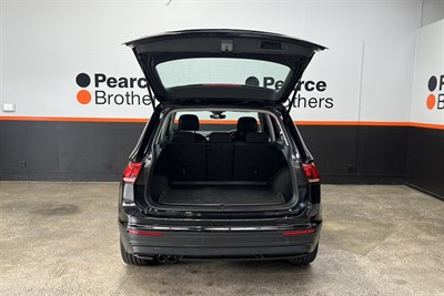 2017 Volkswagen TIGUAN - Thumbnail