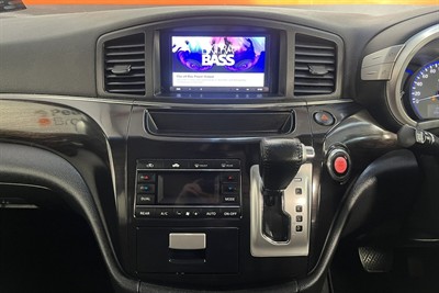2012 Nissan Elgrand - Thumbnail