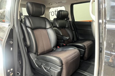 2012 Nissan Elgrand - Thumbnail