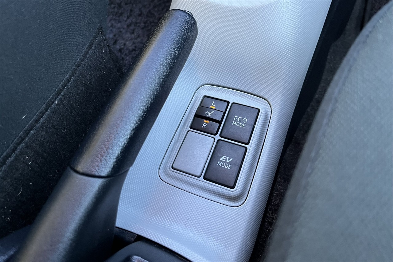 2013 Toyota Aqua